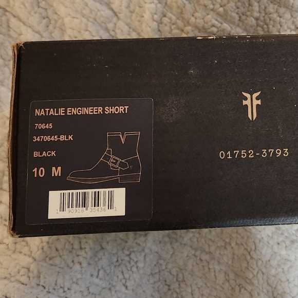 Frye Black Leather Natalie Engineer short boots, women's size 10 - Picture 9 of 10